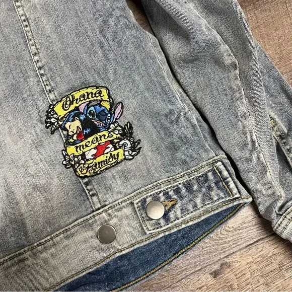 Lilo & Stitch Jean jacket Womens Medium Aloha Denim Ohana Patches Disney - Picture 8 of 9